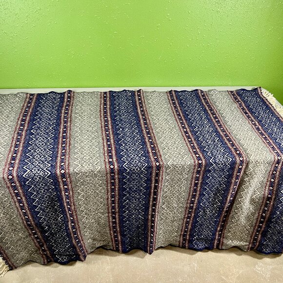 Vintage Amana Wool Throw Blanket - Fair Isle Nordic - Amana Woolen Mill - Picture 3 of 4